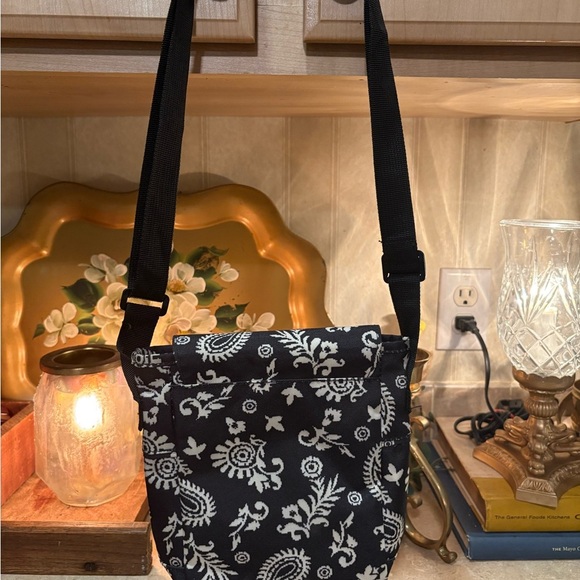 Champion Black and White Floral Crossbody Bag - Picture 14 of 16